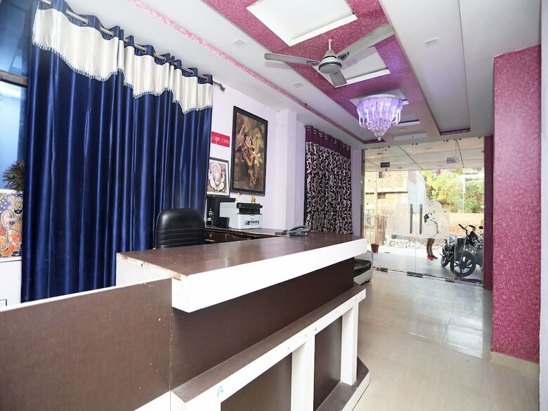 Hotel Oyo 14983 Gwala Guest House