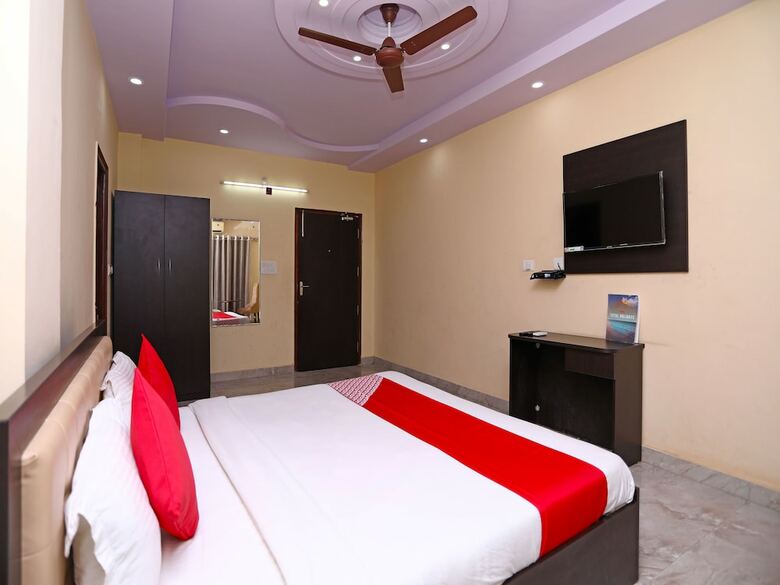 Oyo 17408 Scindia Resorts And Hotels