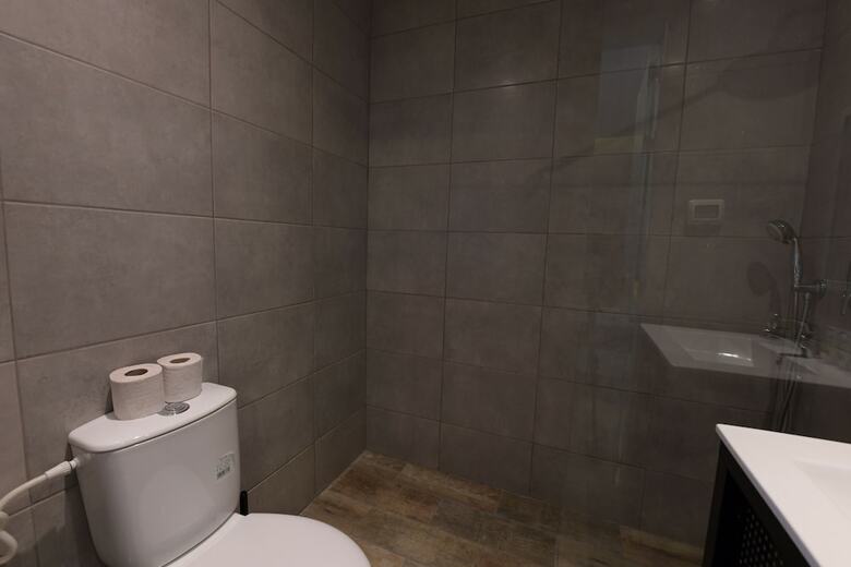 Amdar Hotel & Hostel