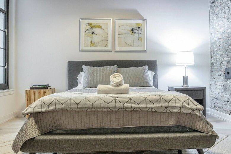 Apartamentos Spacious & Private 3 Bdr Luxury Condo In Downtown!
