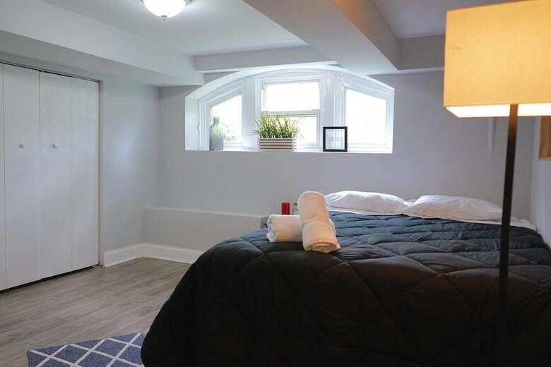 Apartamentos The Karlov Connection - Ohare + Wrigley Gateway!