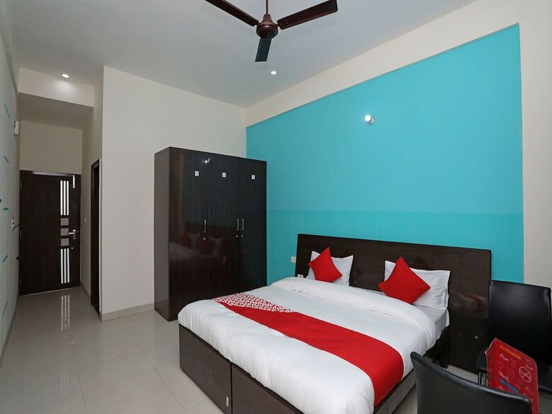 Hotel Oyo 14634 Star Guest House