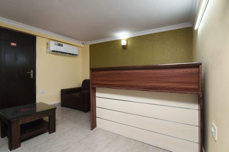 Hotel Oyo 18282 Kanchan Villa