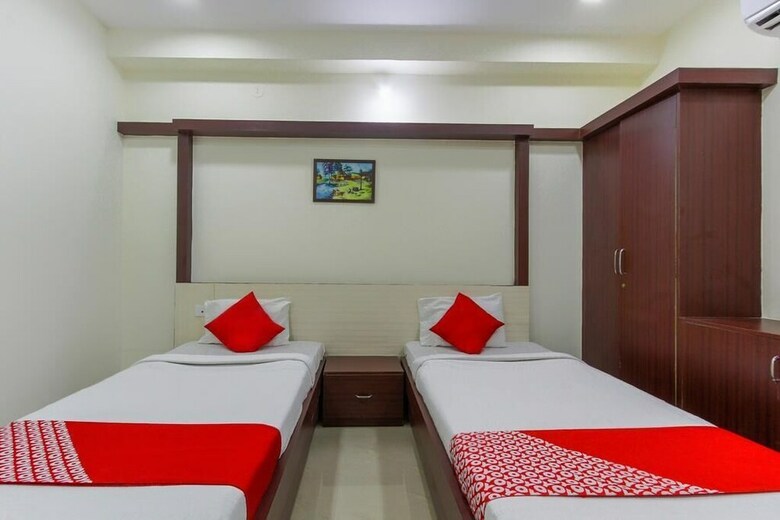 Hotel Karavali Residency