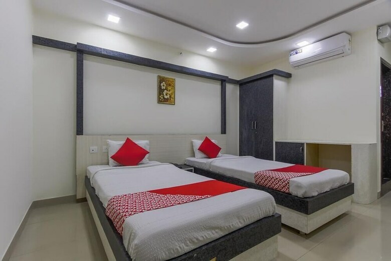 Hotel Karavali Residency