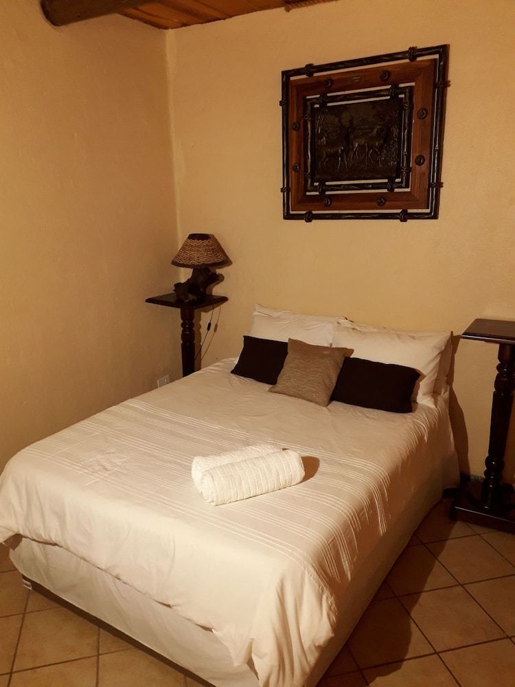 Posada African Explorer Private Game Lodge