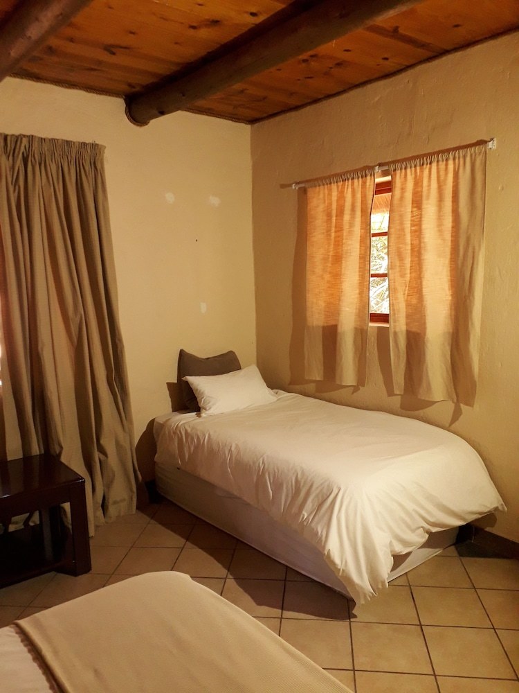 Posada African Explorer Private Game Lodge
