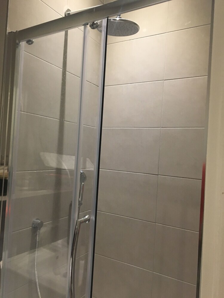 Central 1 Bd Apartment