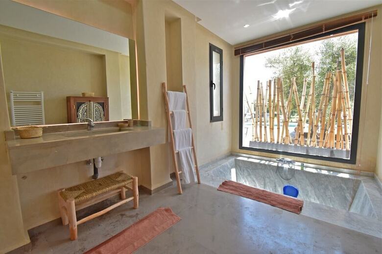 Villa Damyas
