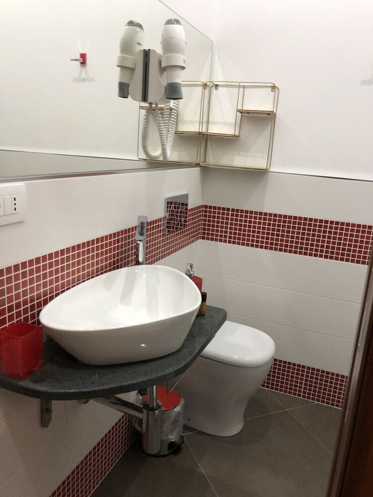 Hotel Ari Guest House