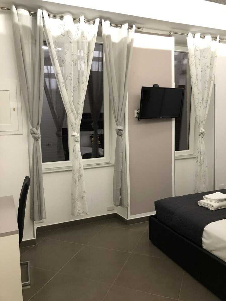 Hotel Ari Guest House
