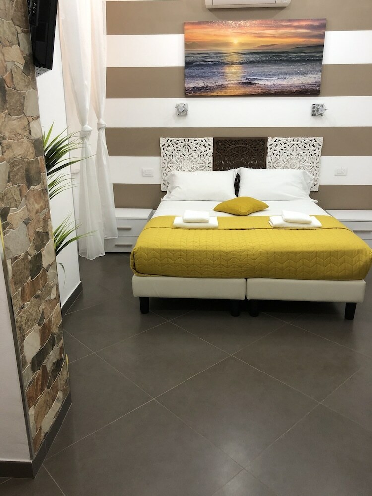 Hotel Ari Guest House
