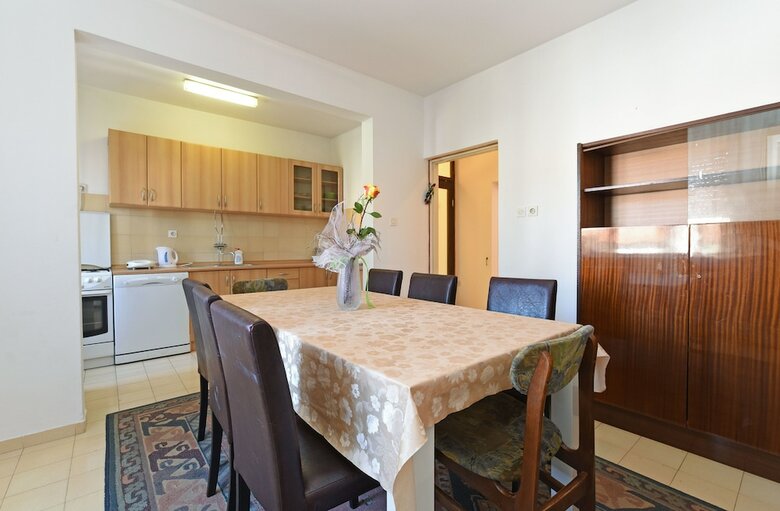 Apartment 74