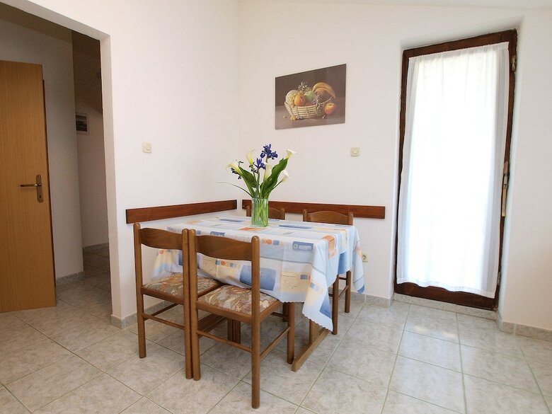 Apartment 50