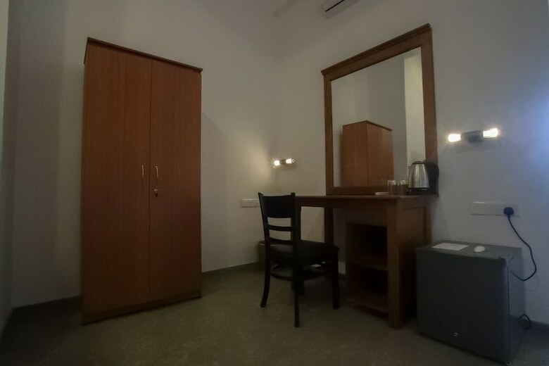 Hotel Yoho Samaraana