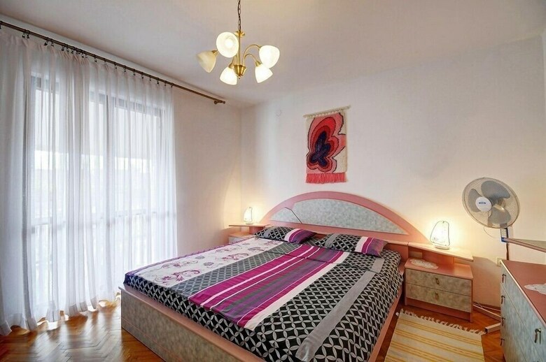 Apartment 43