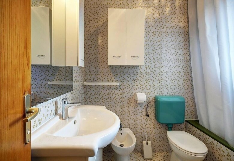Apartment 43