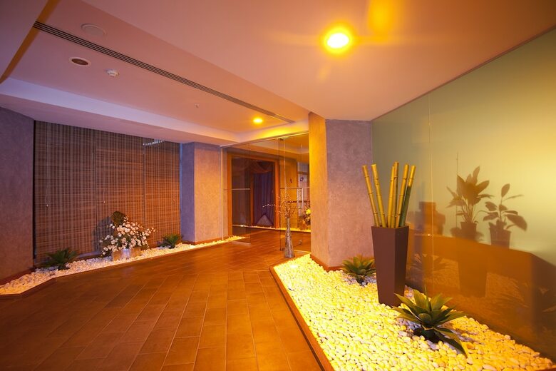 Limak Lara Deluxe Hotel & Resort