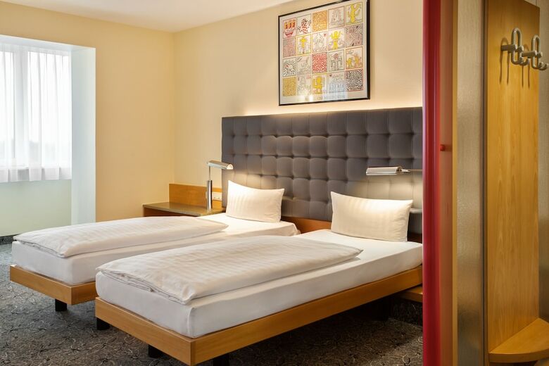 Hotel Abacus Tierpark