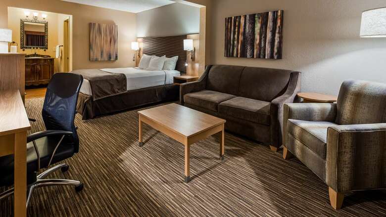 Hotel Best Western Plus Landing View Inn & Suites