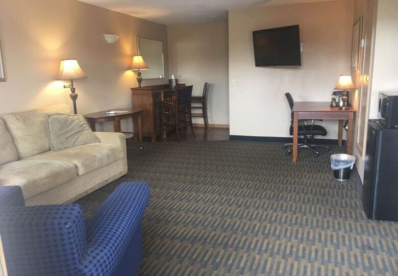 Hotel Best Western Plus Landing View Inn & Suites