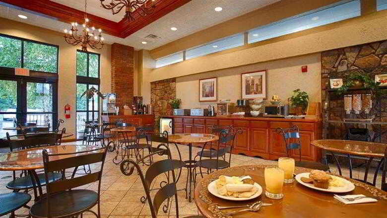 Hotel Best Western Plus Landing View Inn & Suites