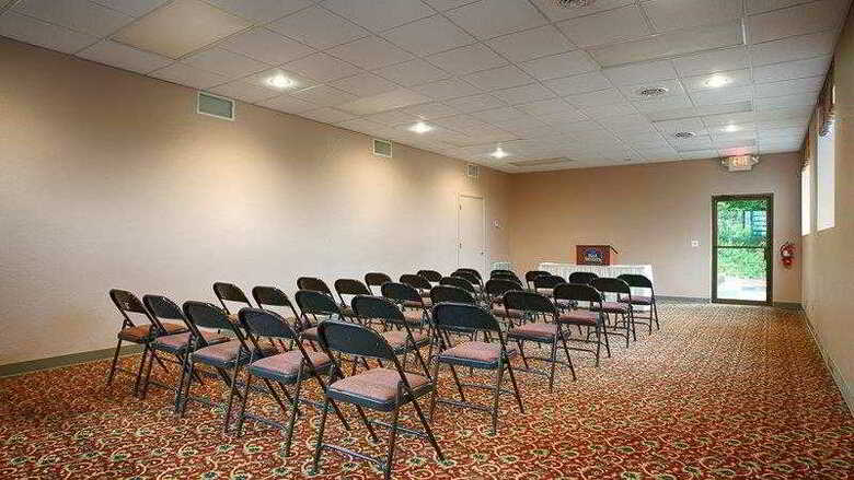 Hotel Best Western Plus Landing View Inn & Suites