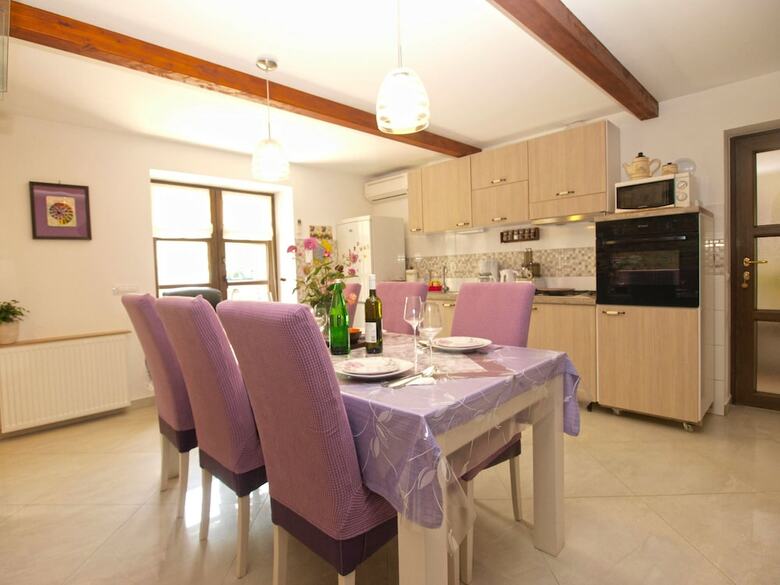 Apartment 64