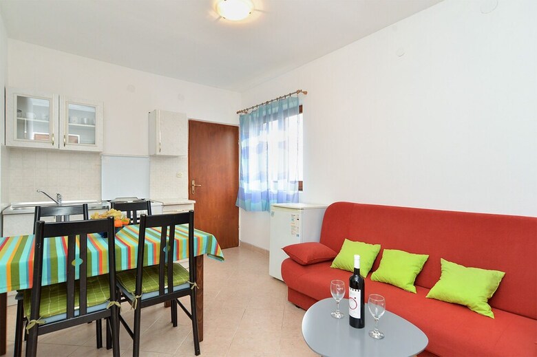 Apartment 365
