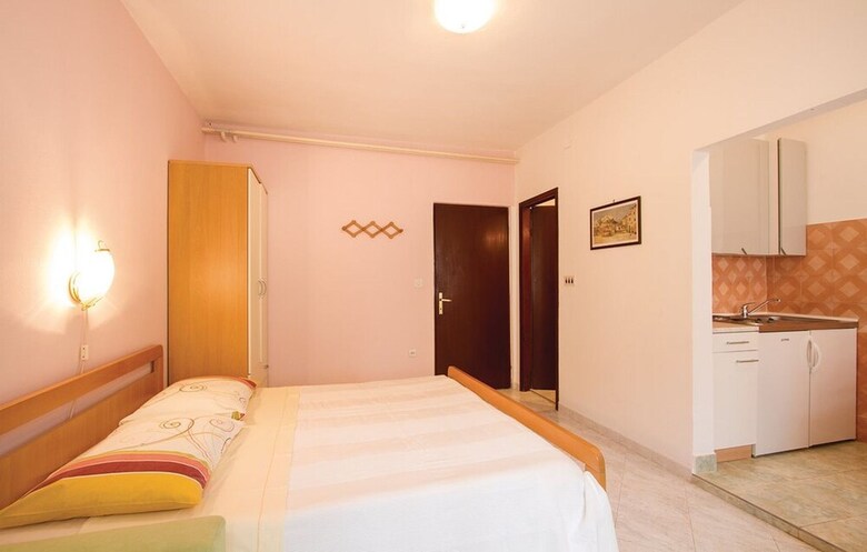 Apartment 167