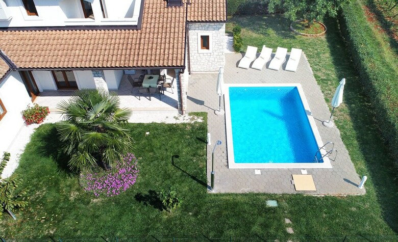 Villa 376