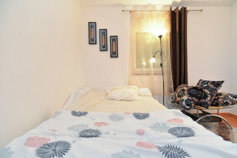 Apartment 258