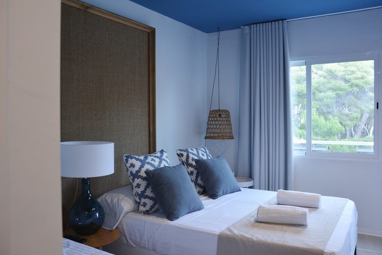 Hotel You & Co. Saler Beach Boutique