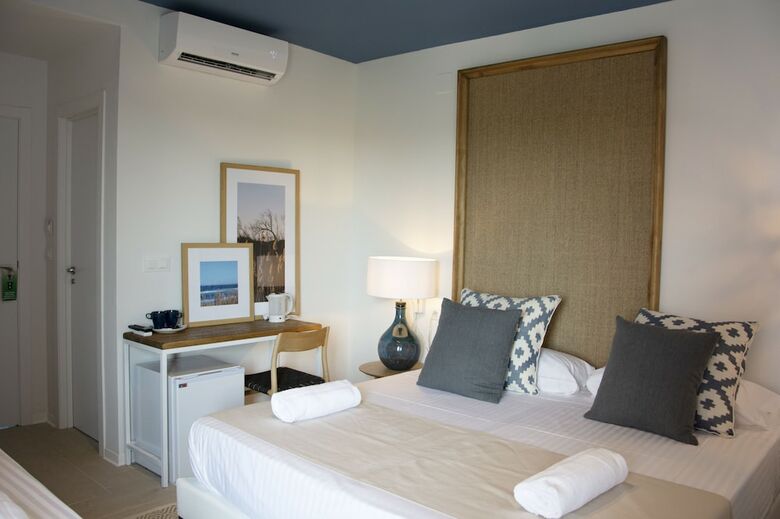 Hotel You & Co. Saler Beach Boutique