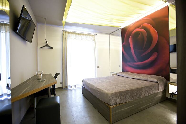 Hotel Tiro A Volo