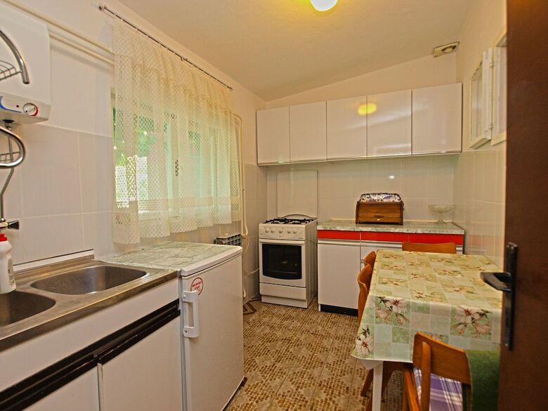 Apartment 390