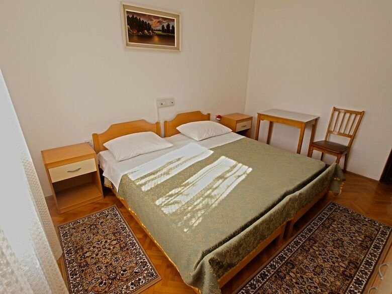 Apartment 390