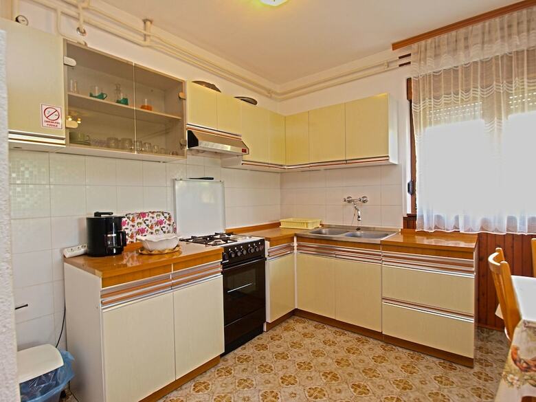 Apartment 390