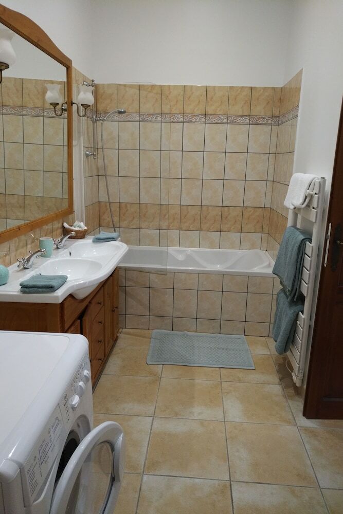 La Rochebellevue G�tes Au Coeur Ch�teaux
