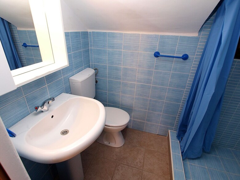 Apartment 785