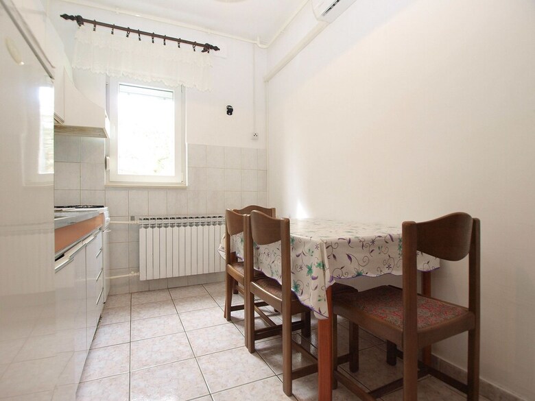 Apartment 847