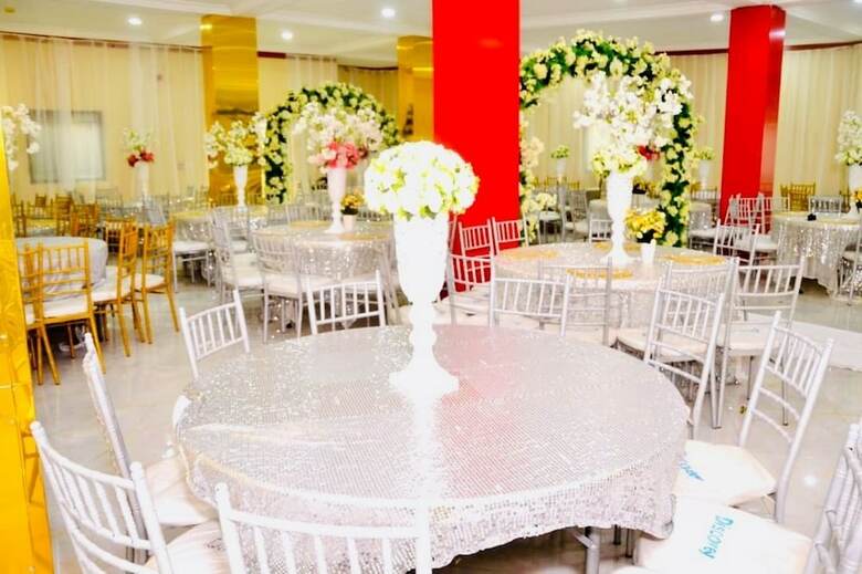 Hotel Limoh Suites