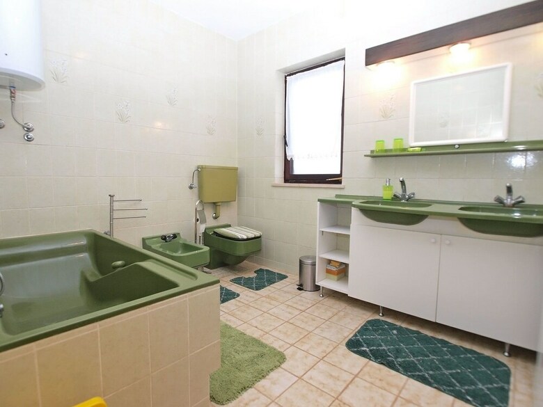 Apartment 1210
