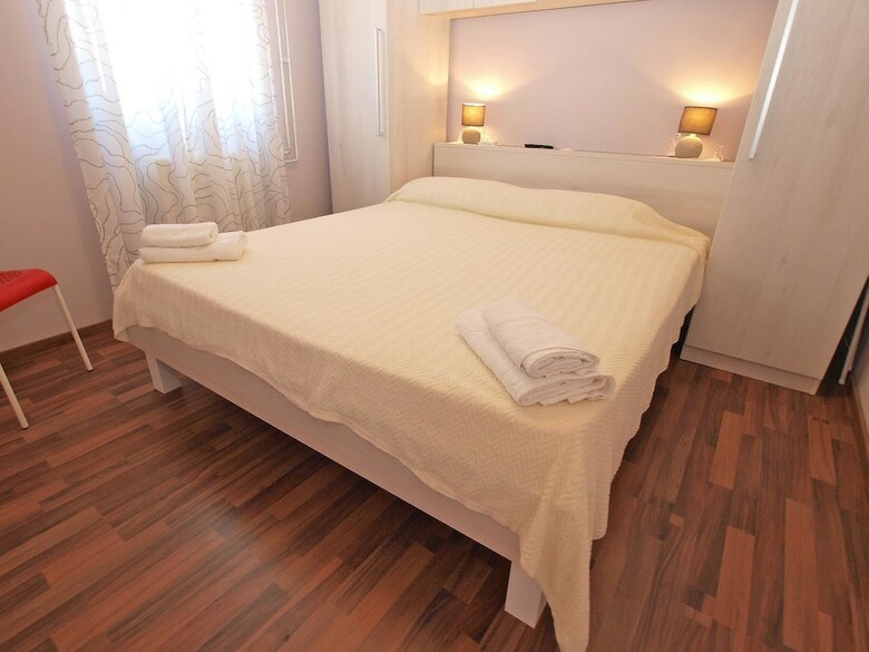 Apartment 1103