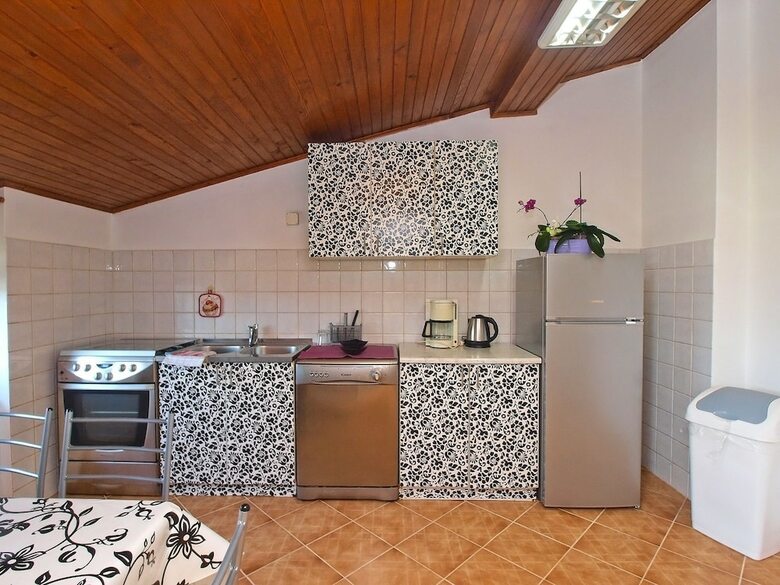 Apartment 1376