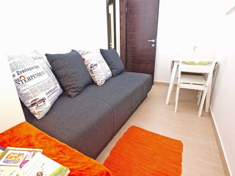 Apartment 1287
