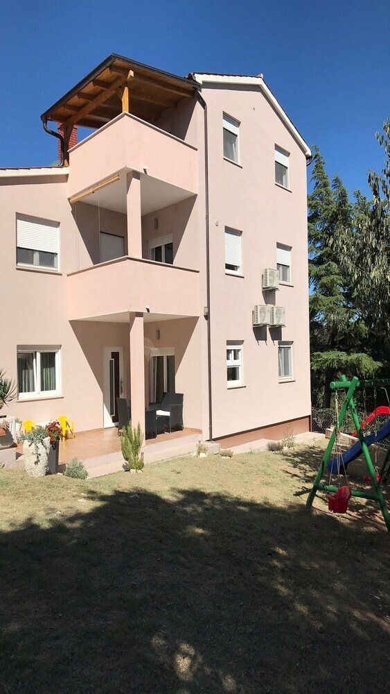 Apartment 1287