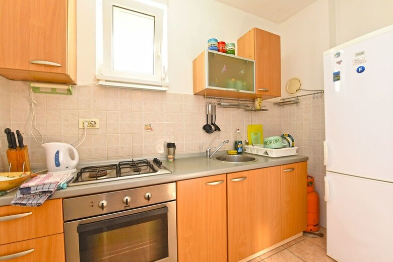 Apartment 1562