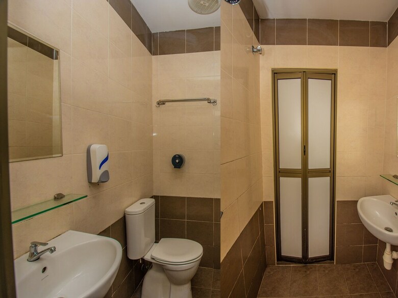 Oyo 835 Ms Hotel