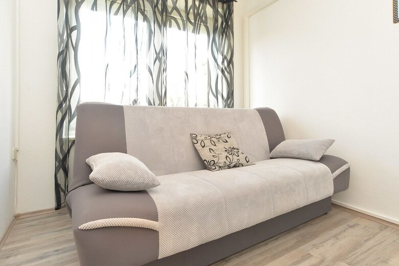 Apartment 1601